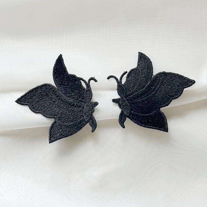 

1 пара черных белых красных вышитых нашивок-аппликаций с бабочками для украшения одежды