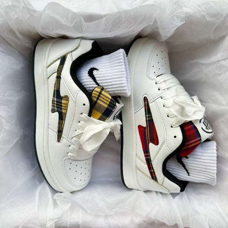 Bread shoes women's spring and autumn new Hong Kong style versatile student sports and leisure mandarin duck board shoes ins