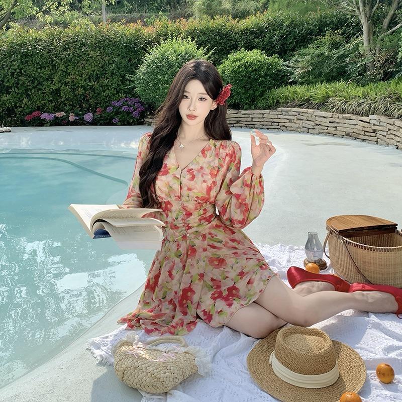 New Collar Floral Sweet Pleated Waist Lantern Sleeves Waist Top Skirt Seaside Vacation Suit Women
