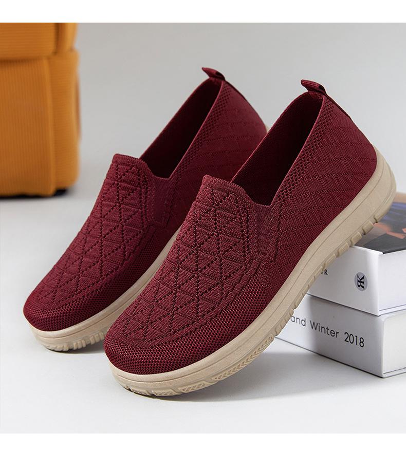 Women's Versatile Summer Low-Cut Slip-On Flat Shoes - Soft Sole Comfort for Mom