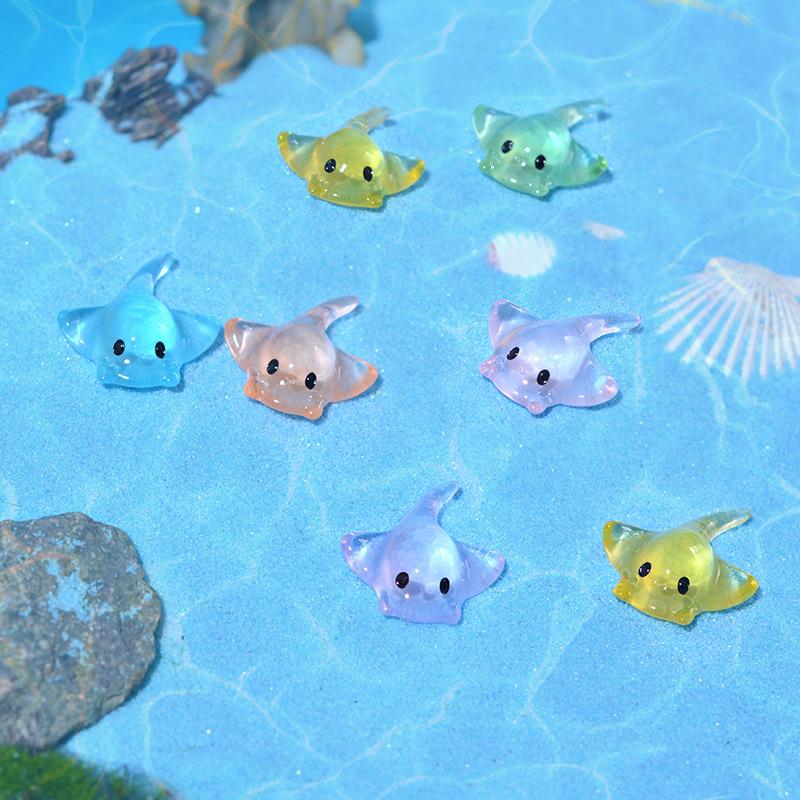 5 Pcs Lovely Elephant Small Miniatures Luminous Transparent Resin Animal Miniature Landscape Table Ornaments