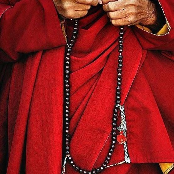 Chinese Amulet 6mm Natural Wood Buddhist 108 Bead Bracelets Buddha Bangles Meditation Prayer Unisex Men Women Vintage