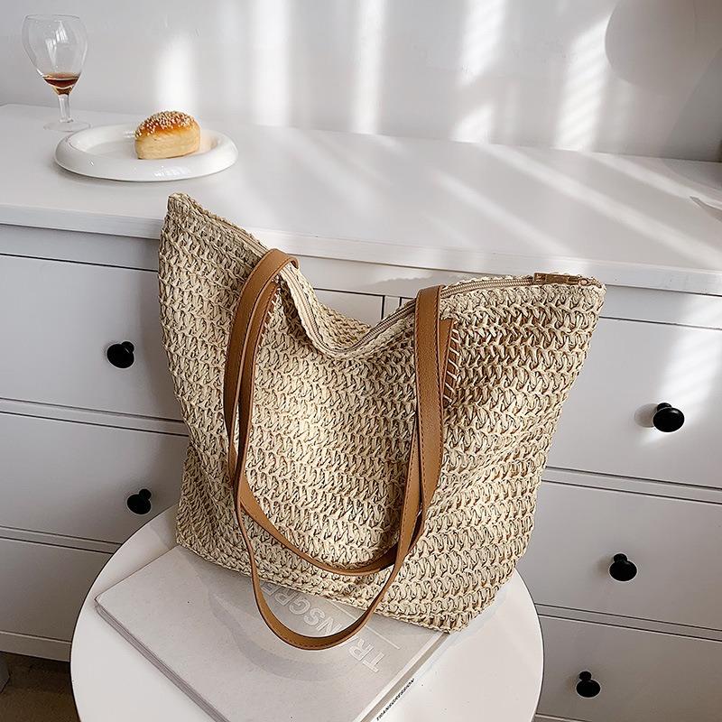 Summer Woven Bags Women's New Seaside Vacation Large-capacity Straw Woven Bags Versatile Commuter Tote Bags