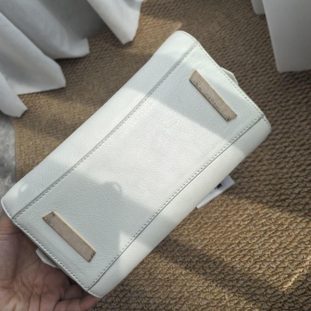 [Gebraucht] Givenchy Antigona Cube Nano 'Elfenbein' - Ausgezeichnet #WE82J3