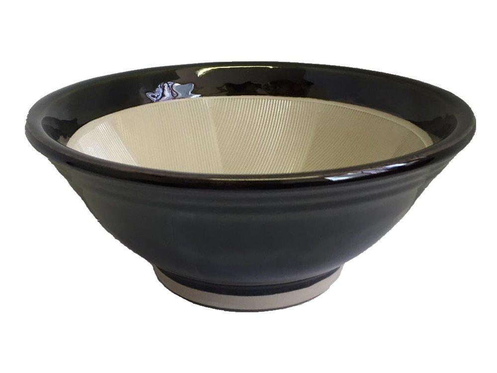 Ступка и пестик Motoshige Iwami Ware, размер 6 Oribe. Изготовлены. Имеют силиконовую основу для предотвращения царапин. Керамика, Пестик, (Диаметр 18 см, нескользящий), стиль, чёрный