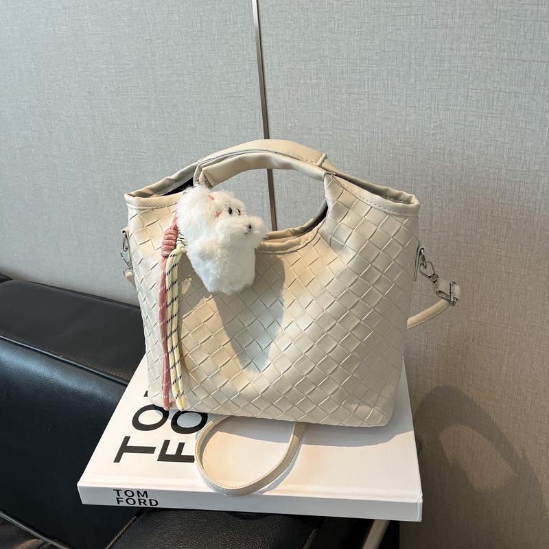 Korean Version Woven Handbag Bag Women's 2025 New Fashion Versatile Shoulder Messenger Bag Large-capacity Commuter Bucket Bag