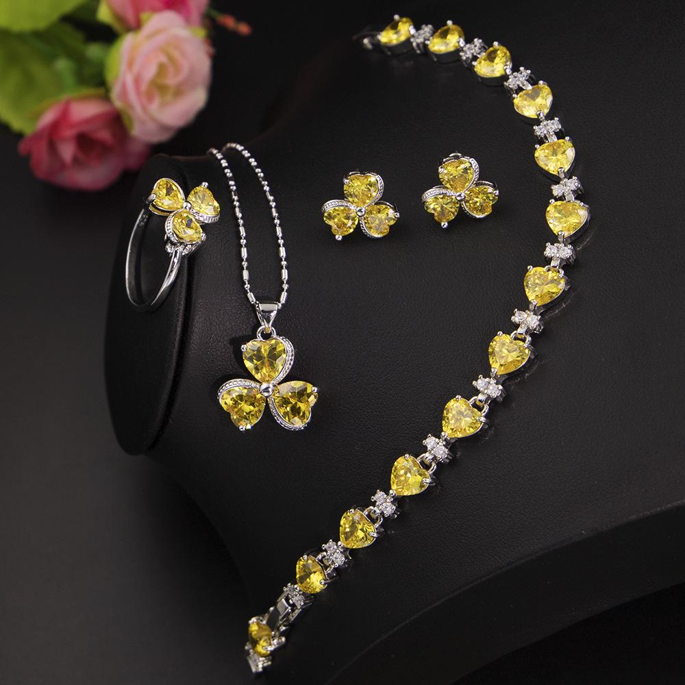 

Niche Temperament Heart Zircon Stud Серьги Любовь Браслет Ожерелье Кольцо Комплект Ювелирных Изделий Женская Мода Комплект Из Четырех Предметов 7 ring four-piece set жёлтый