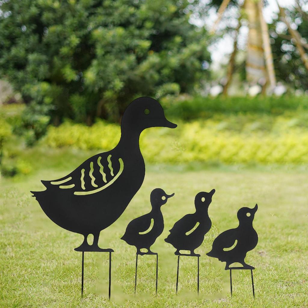 Decoration 4 Pieces Outdoor Yard Metal Ducks