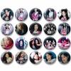 Kpop Girlgroup BabyMonster Runder Anstecker Ahyeon Asa Pharita Rora Rami Ruka Chiquita Brosche Pin für Tasche Kleidung Fans Schmuck Geschenke