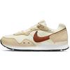 Nike Venture Runner Wide 'Lapte de Cocos' Femei DM8454-105