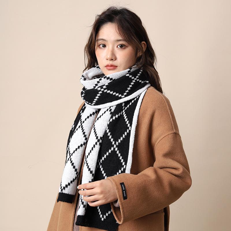 Red plaid scarf women's autumn and winter high-end sense versatile Christmas birthday gift new wool knitted scarf