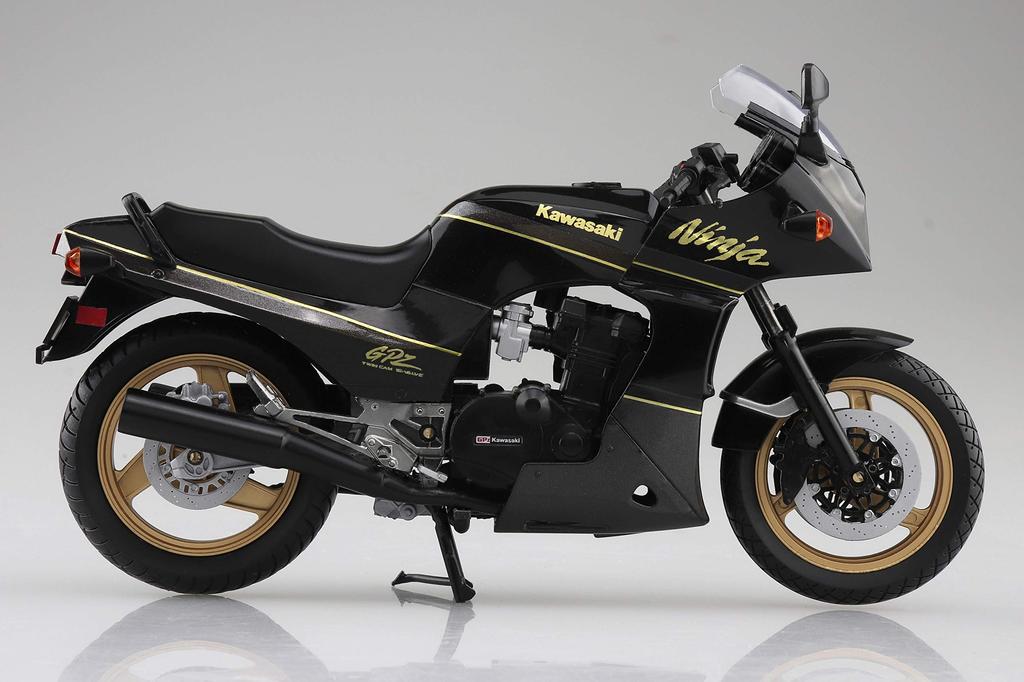 AOSHIMA Skynet Completed Bike Kawasaki GPZ900R 1/12 Black/Gold