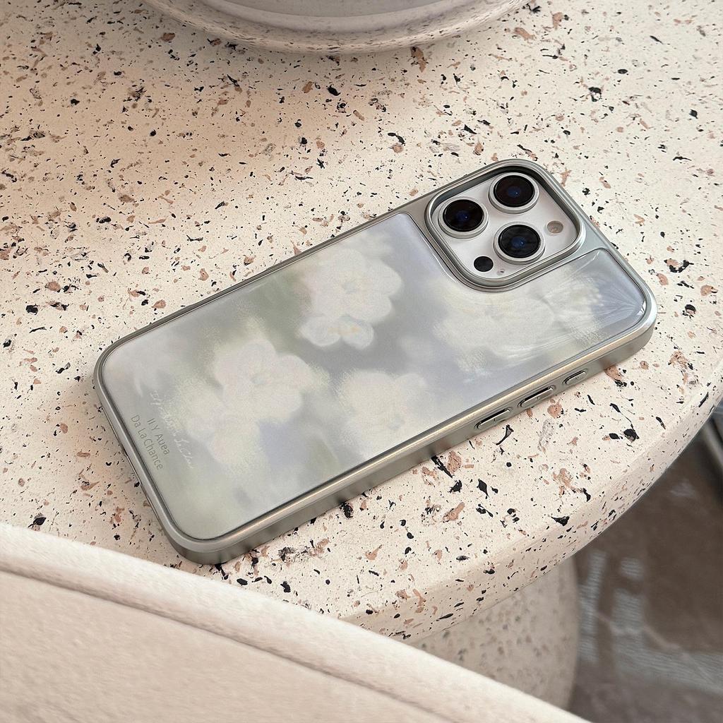 INS Blurred White Flower Phone Case Compatible with iPhone 14, iPhone 15, and iPhone 16 Pro Max