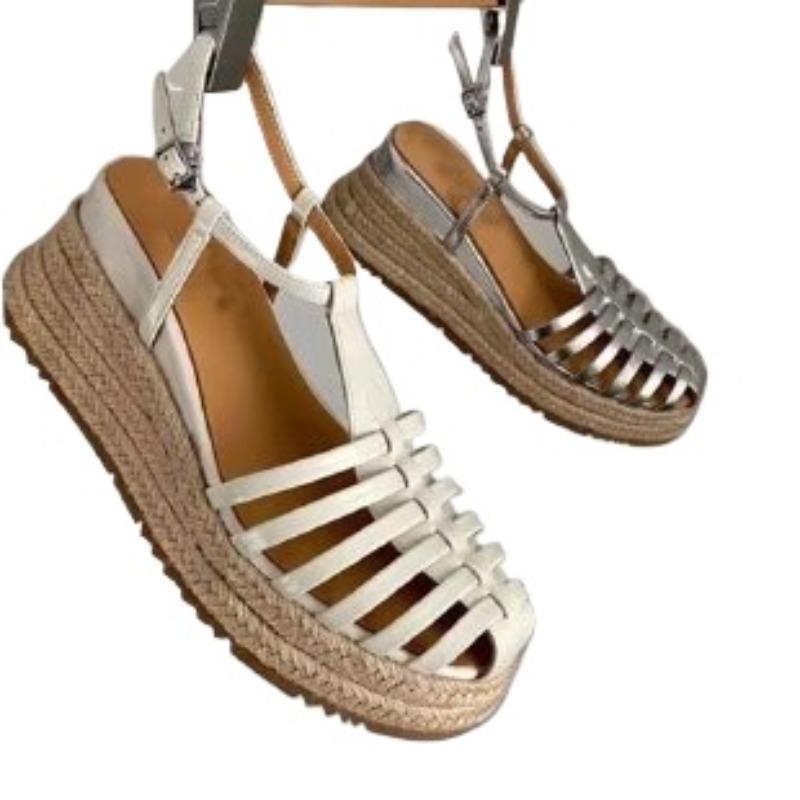 Mode 2024 Modeskor för kvinnor Sandaler med stängd tå Damsandaler Plattform Casual Sandaler Kvinnor Rund tå Spänne Rem Kilklackar Damskor