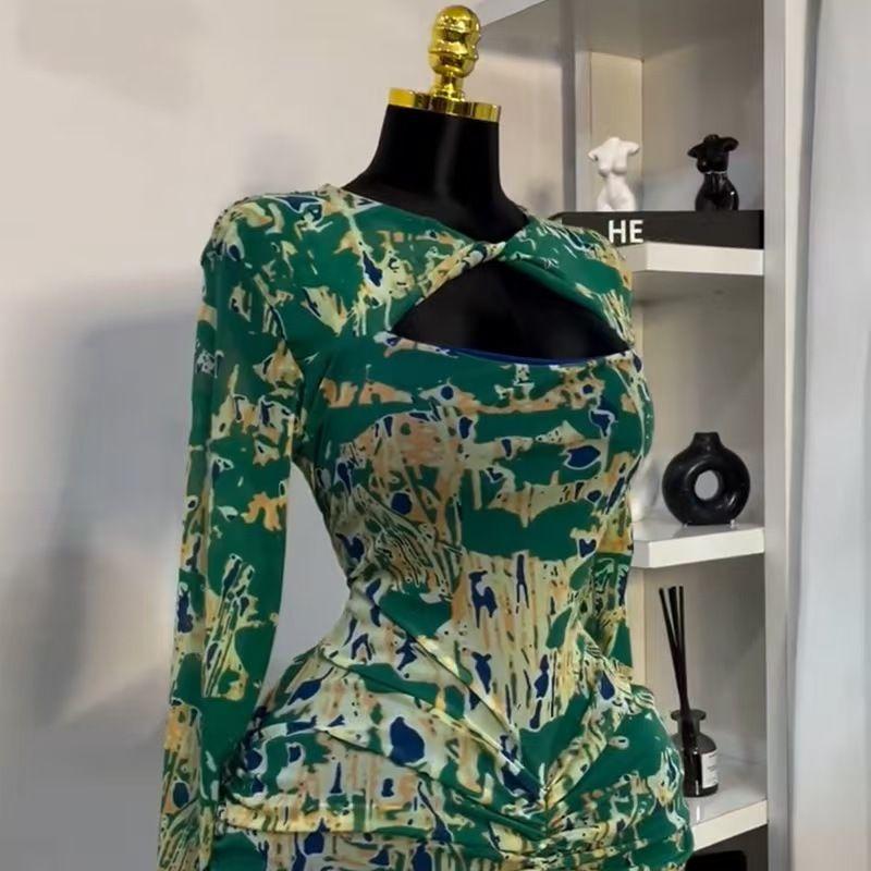 European and American Fashion Sexy Hollow out Long sleeve dress Print Long dress Sexy Hollow Printed Dress