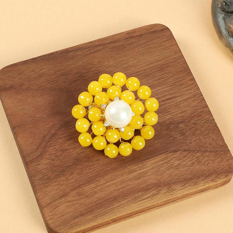 

Tibetan color scheme retro bead brooch weaving female ethnic style personality niche pin Xizang exotic corsage accessories