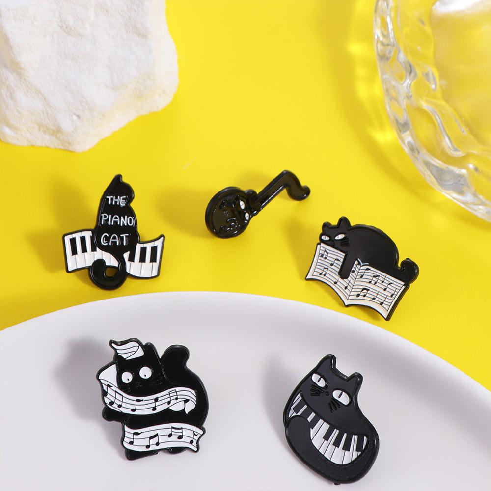 Cartoon Piano Cat Badge Breastpin Beating Note Brooch Cool Black Cat Enamel Pin Girl
