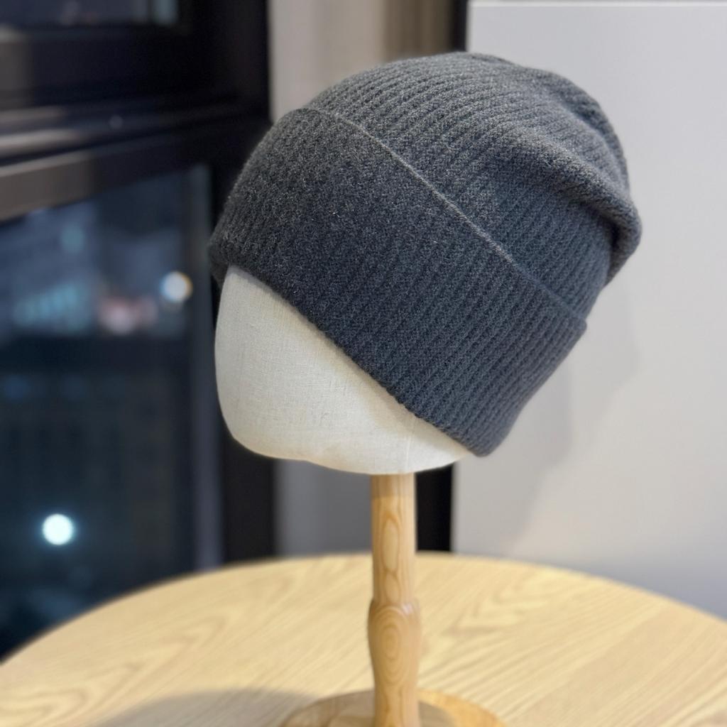 New Solid Color Small Fresh Warm Woolen Hat for Women In Autumn and Winter Cold Proof Ear Protection Cap Fashionable and Versatile  Casual and Trendy