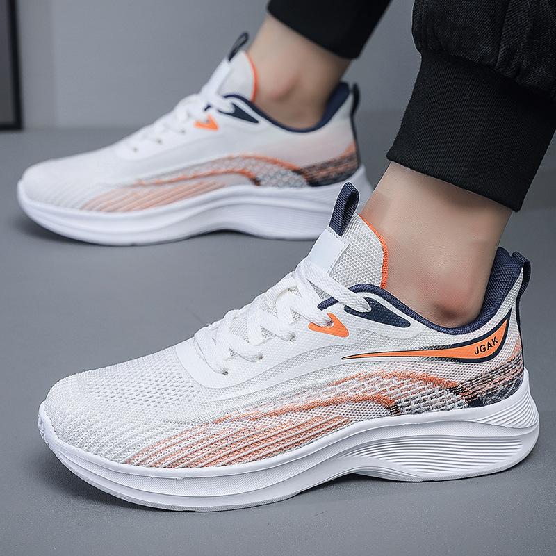 Large size fly-woven men's shoes shock-absorbing casual sports shoes summer mesh shoes men's lightweight running shoes are hot in foreign trade