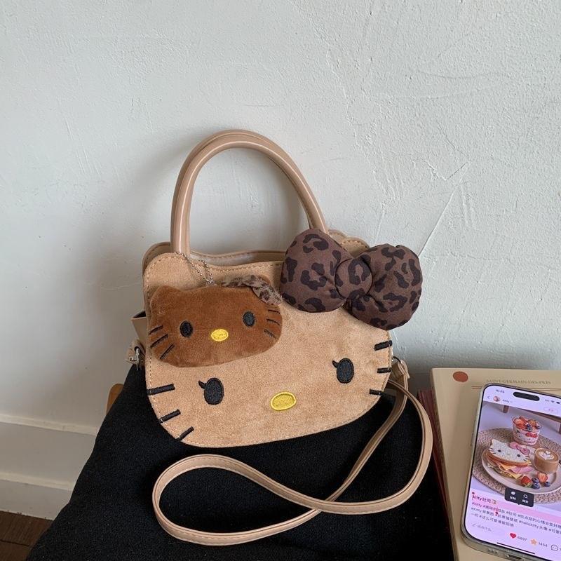 Hello Kitty Cartoon Shoulder Bag For Girls With Pu Material And Spacious Storage