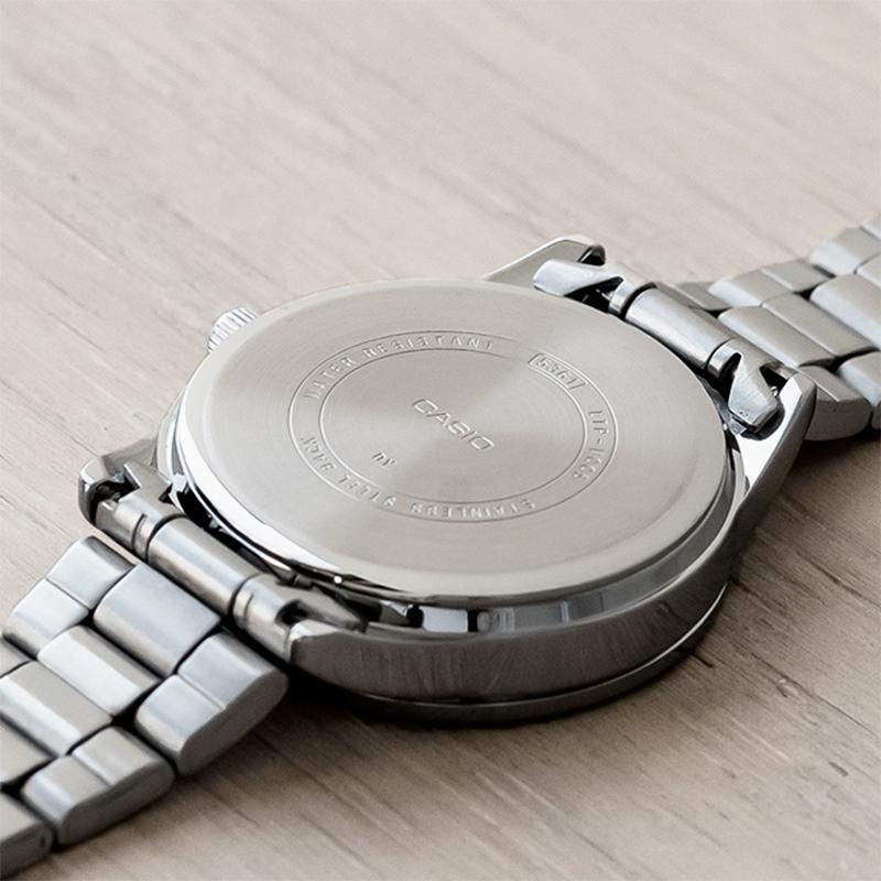 Casio STANDARD Series, Fashion, Business, Retro, Literary and Versatile, Classic Hands, Quartz Movement, Stainless Steel Strap, Japanese LTP-V005D-4B