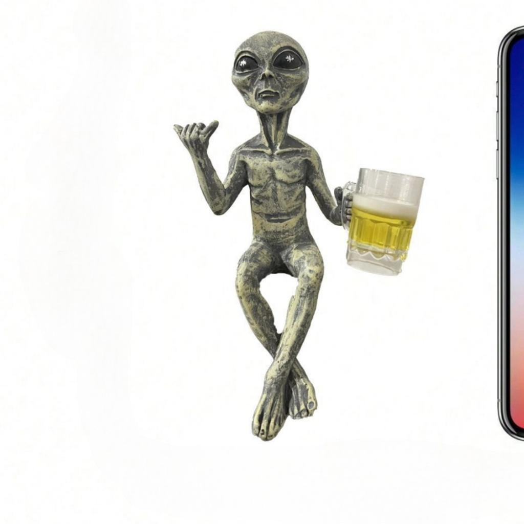 1Pc Alien Resin Ornament UFO Indoor Outdoor Garden Decoration Figurine, Home Decoration