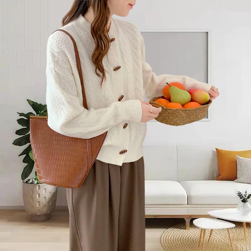 2025 Autumn Women's Casual Short Knit Cardigan - Small Fresh Twist Sweater Coat with Toggle Buttons, Lazy Style