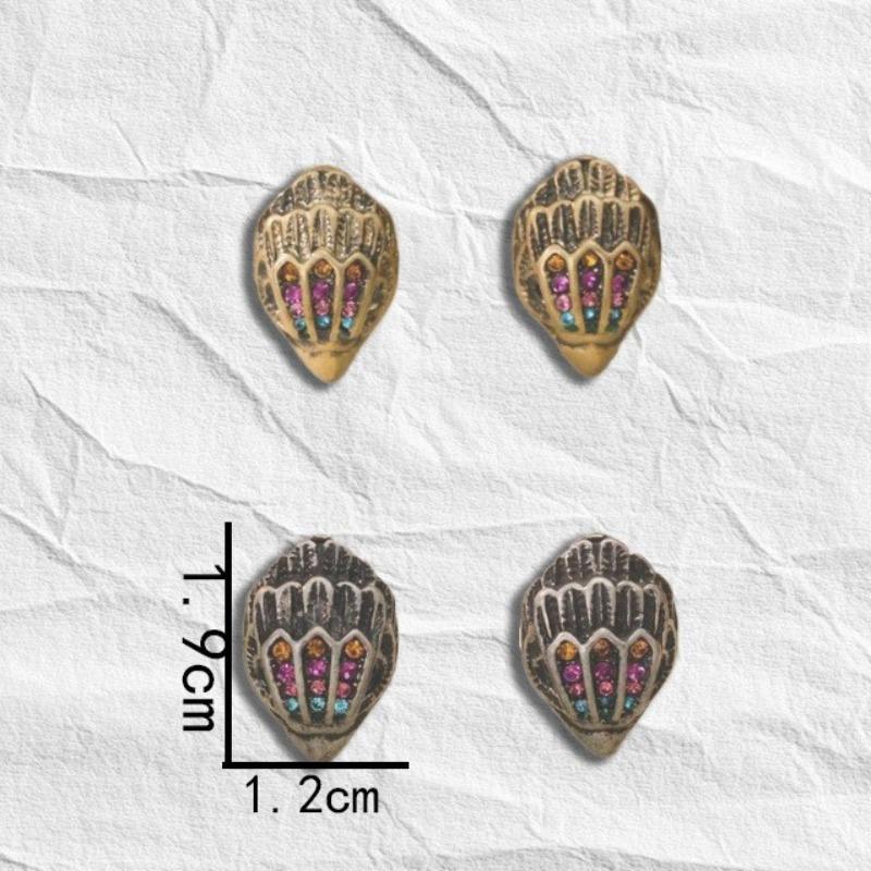 Medieval Jewelry Style Temperament Eagle Head Shape Old Sense of Diamond Color Sense Exquisite Small Stud Earrings