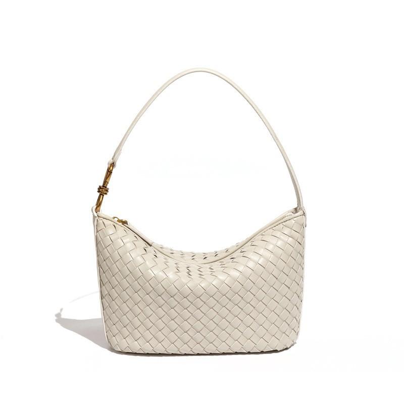 

Niche hand-woven bags, fashionable shoulder messenger bags, casual women s simple portable lunch box bags, trendy underarm bags 25*9*17cm