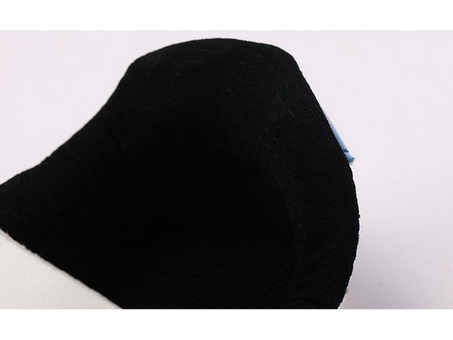 Boty na taekwondo a taiči se svrškem ze syntetické kůže a podrážkou z hovězí šlachy