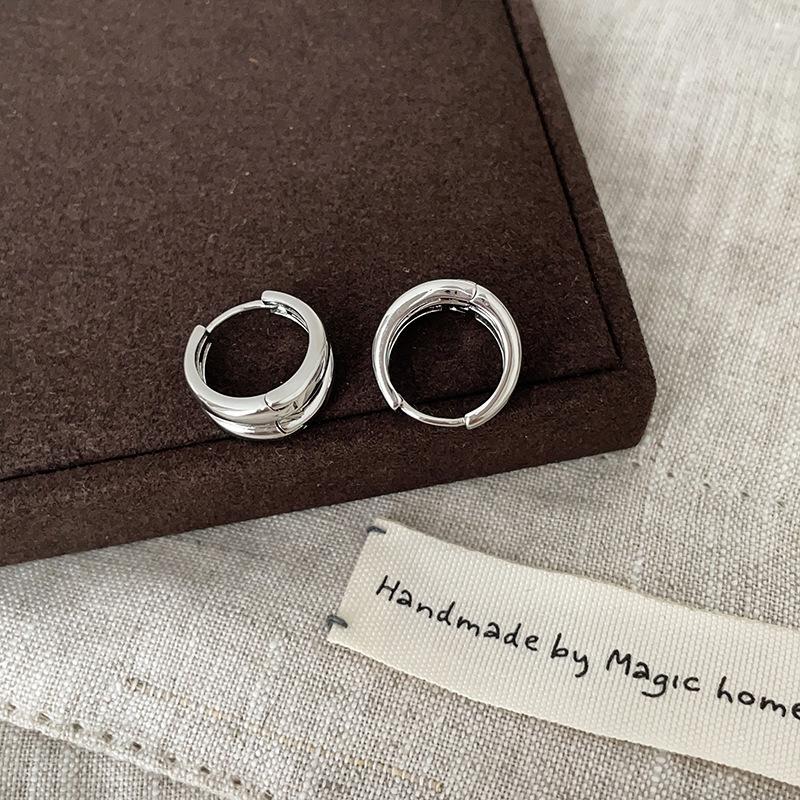 Doppellagige runde Ohrstecker für Damen, Kalter Wind, Nische, Einfache Persönlichkeit, Modetrend Temperament, Vielseitige Ohrringe, Ohrringe.