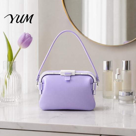 Durable Outdoor Sports Gear Waterproof Silicone Crossbody Bag, Large Capacity Floating Beach Tote, Travel Toiletry Bag Portable Foldable Toiletries