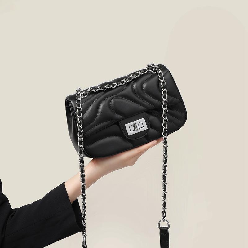 

Сумка женская 2025 новая летняя сумка-мессенджер, женская сумка из натуральной кожи, подарок на день рождения, сумка-цепочка Xiaoxiangfeng, сумка. чёрный