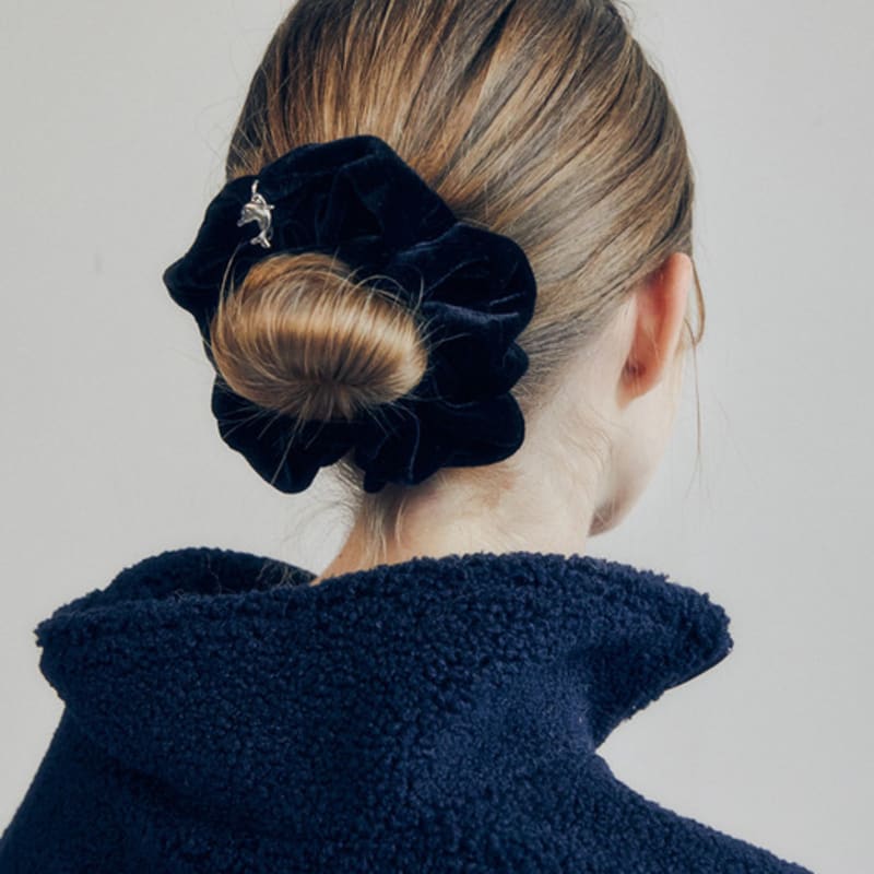 Mellotory delfin hårsnodd (svart)