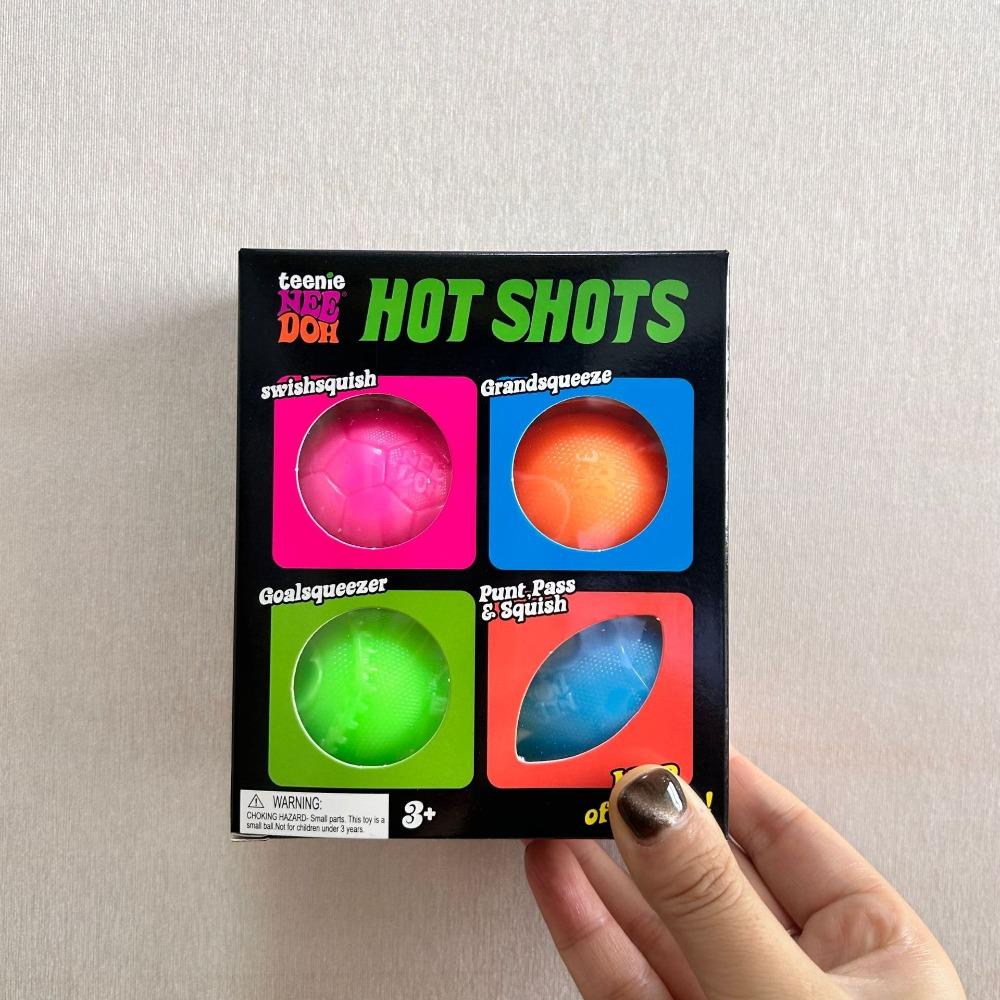NEEDOH Vier-in-één Sportbal HOT SHOTS VierDelig Voetbal Basketbal Voetbal Stressverlichtend Speelgoed Squishy Verzamelspeelgoed Kawaii Squishy Fidget