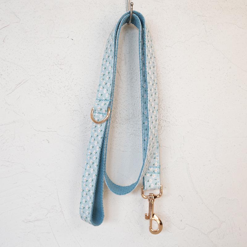 MUTTCO Blue & White Plumeria Dog Collar & Leash Set with Light Gold Buckle XL