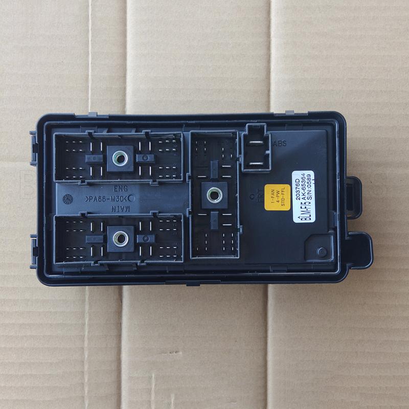 Fuse Box Assembly PW950647 PW950648 for Chevrolet Aveo Proton Youngman Lotus