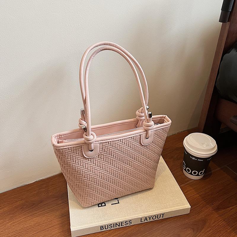 

Нишевая плетеная сумка-ведро женская новая модная универсальная подмышечная сумка через плечо кроссбоди сумка-овощная корзина розовый