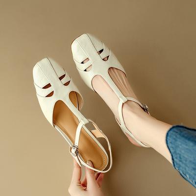 Mode NYA Sommarsandaler Damskor Delade Läderskor För Damer Fyrkantiga Tåskor med Grov Klack Eleganta Täcktå Slingback Ihåliga Sandaler