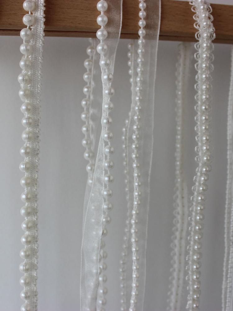 Ruban en dentelle nacre blanc cassé orné de perles pour accessoires décoratifs