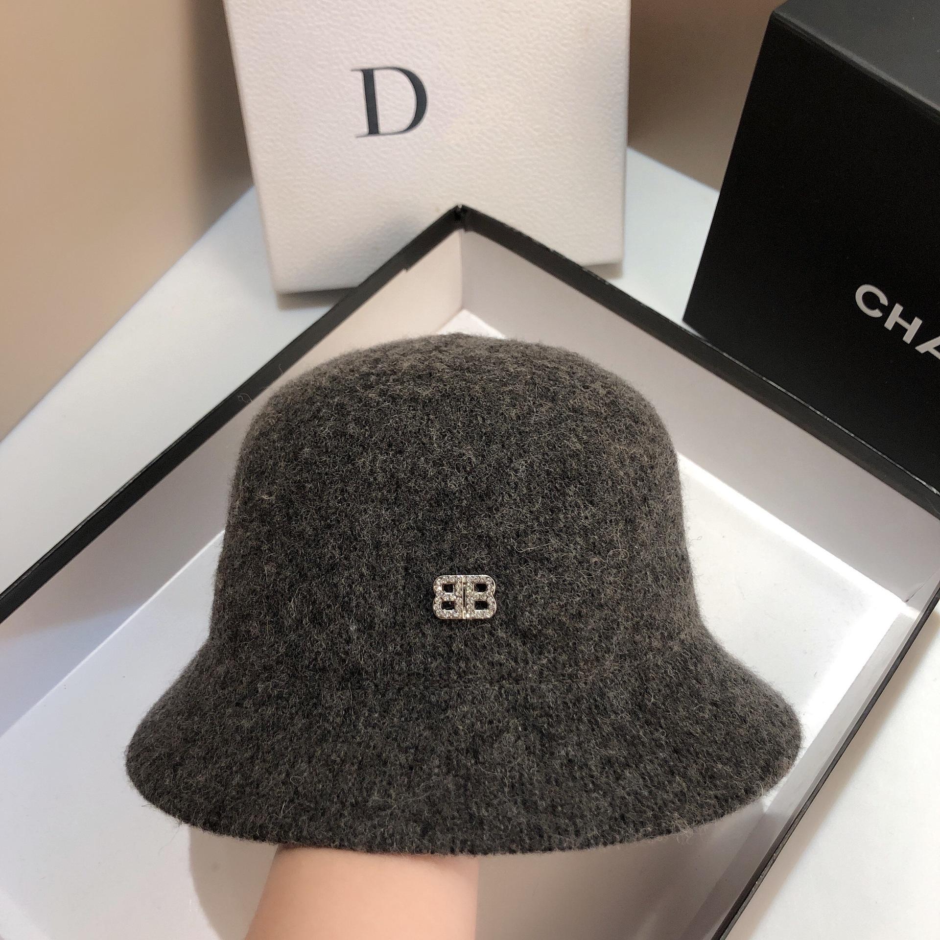 Весенний и осенний бутик Шерстяная вязаная шляпа-ведро Алмазная буква Однотонная шляпа-ведро Простая универсальная женская шляпа Adjustable