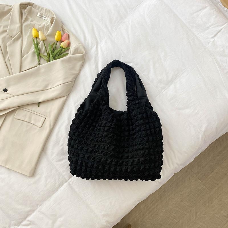 This Year's Popular Fashion Simple Temperament Commuter Pleated Bag Women's 2025 Shoulder Underarm Bag Portable Bucket Bag Tide