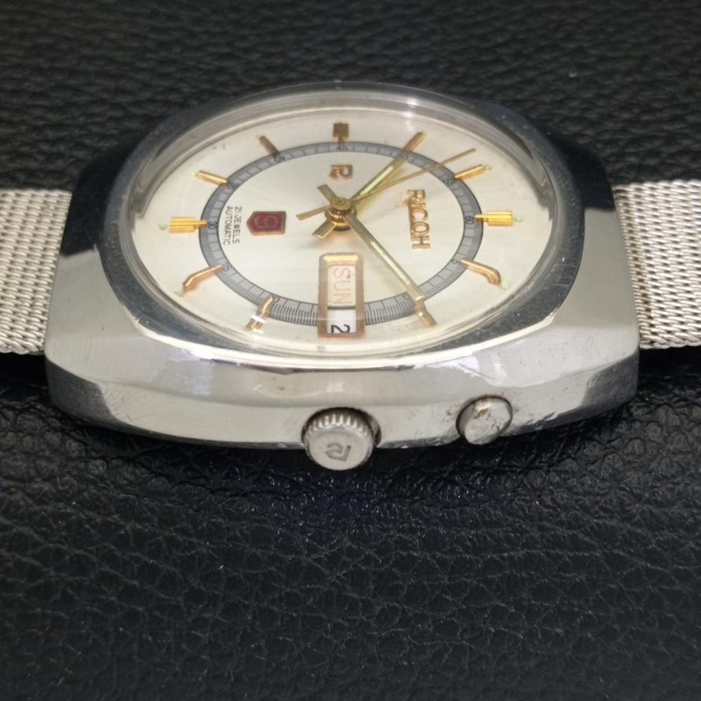 Ricoh R31 AUTOMATIC JAPAN MENS VINTAGE SILVER COLOR DIAL WATCH A701931-5 R207-a701931