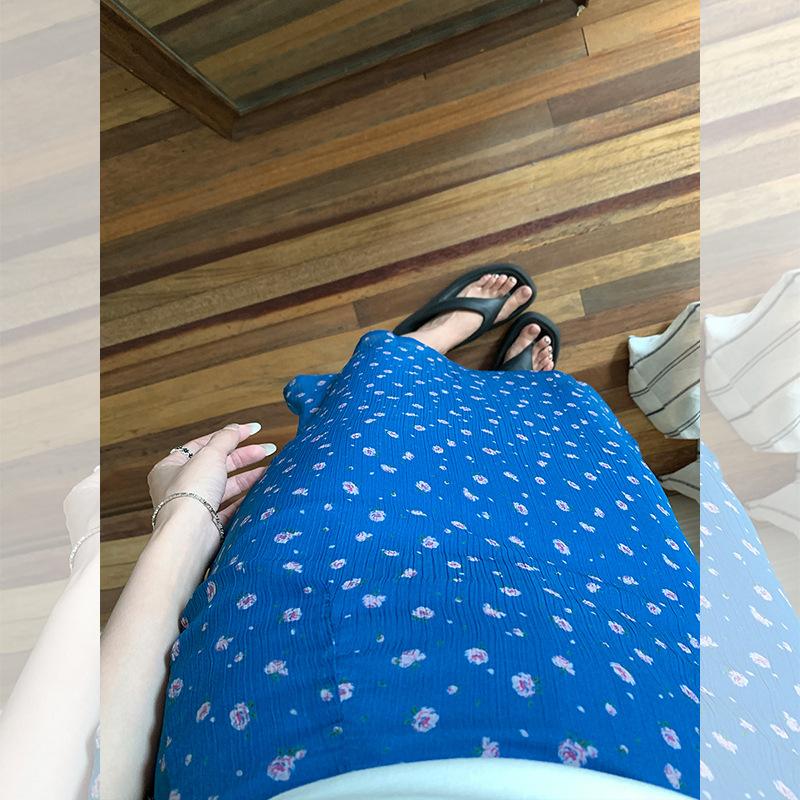 Xiaohongshu retro red floral skirt summer sweet casual white long skirt