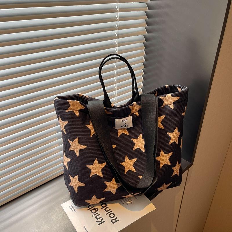 Borsa a Spalla Singola - Fresca e Chic, Design di Nicchia, Adatta per Viaggi e Borsa Tote Versatile
