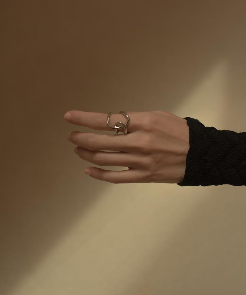Novice Tokyo Big Cross Ring / Silver