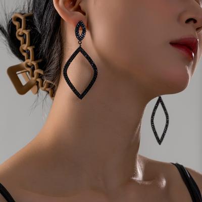 Fashionable and Personalized Earrings with Diamond Inlay Technology, Popular Round Large Earrings, Bridal Earrings with Geometric Shapes