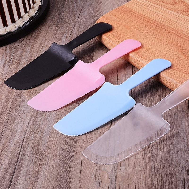 10Pcs Disposable Plastic Birthday Cake Knife Food Grade Safe Kitchen Tools