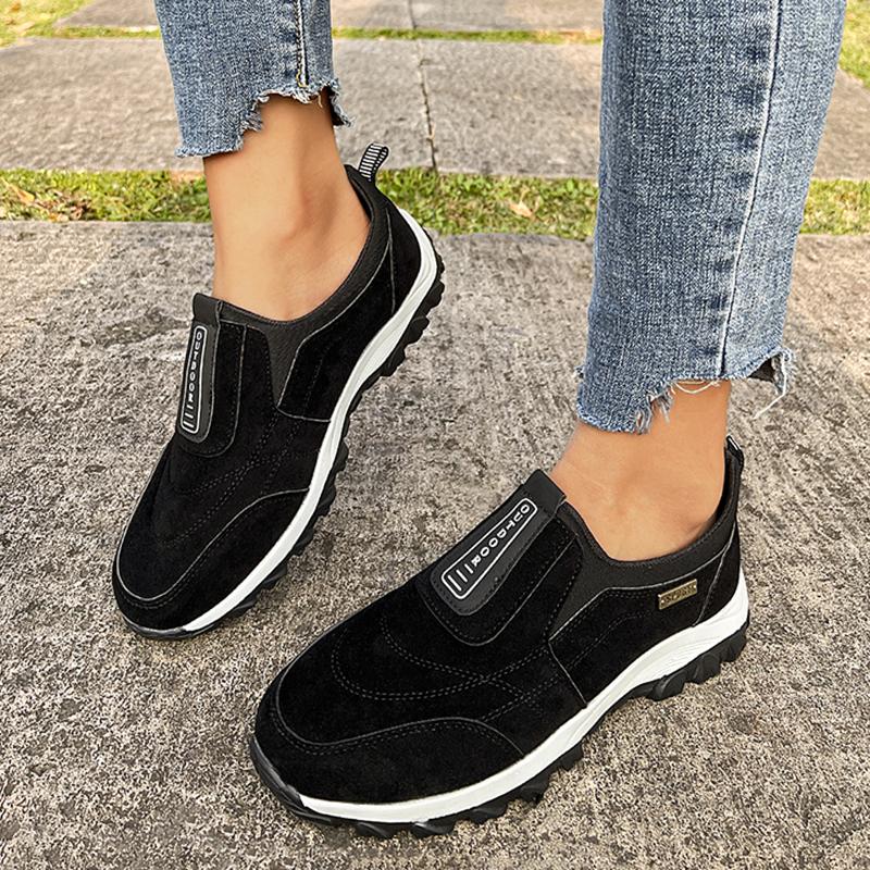 Fashion Comfortable Flat Heel Women's Sneakers 2025 Spring Solid Color Non-Slip Sports Shoes Women Slip-On Soft Sole Flats Plus Size 47