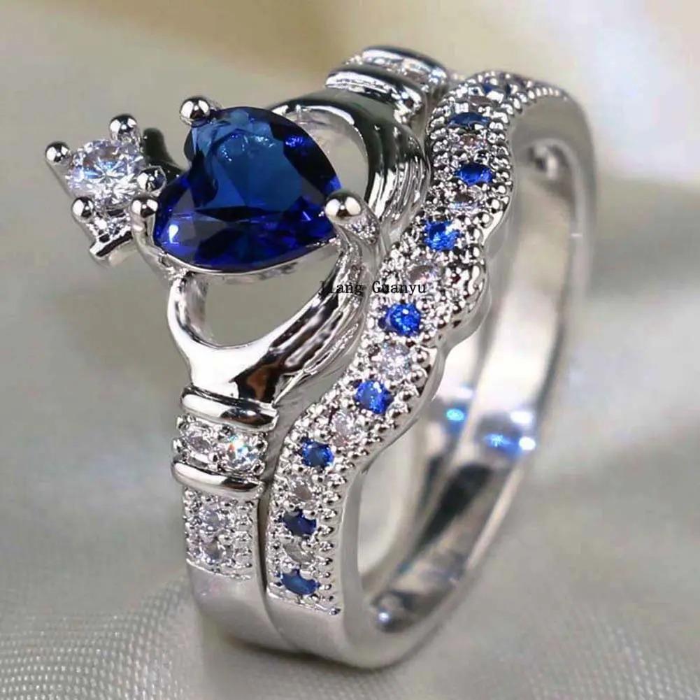 Fashion Couple Rings Trendy Men Stainless Steel Celtic Dragon Ring Elegant Women Blue Zircon Crown Rings Set Wedding Jewelry